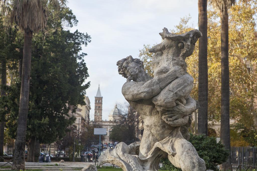 Hotel Domus Napoleone Rzym Zewnętrze zdjęcie