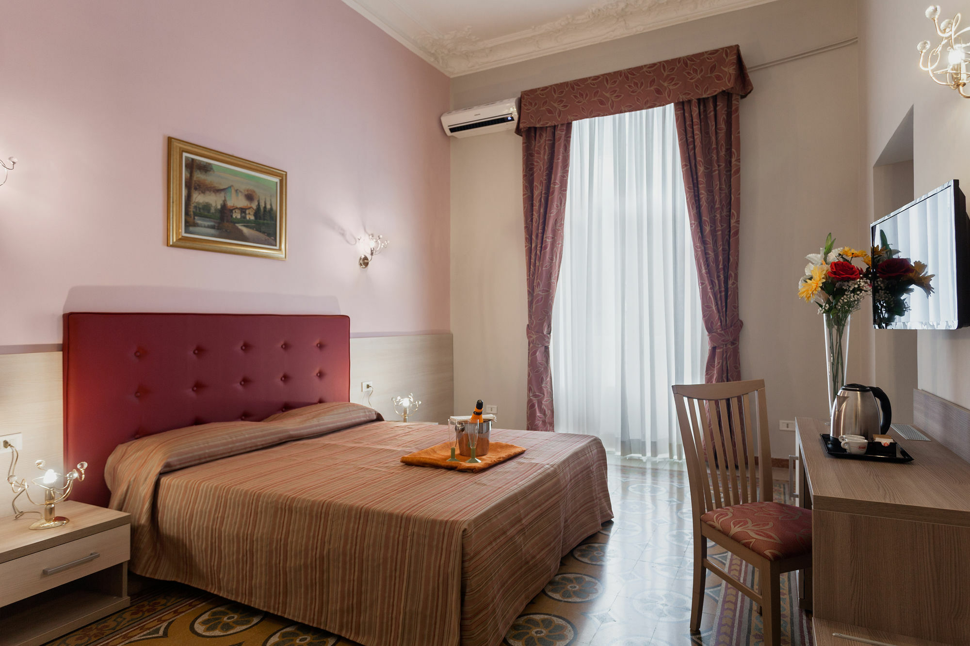 Hotel Domus Napoleone Rzym Zewnętrze zdjęcie